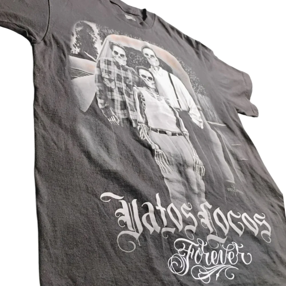 Men's Size Large Graphic T-Shirt Vatos Locos Forever DGA Mexican Skulls BLACK - Picture 8 of 8